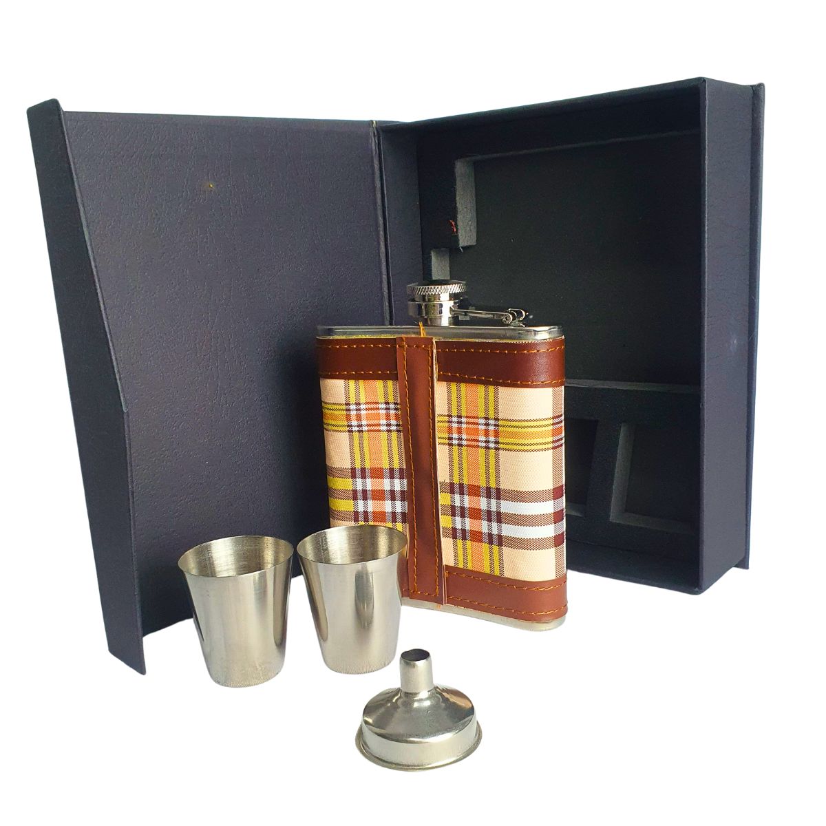 Kit Cantil Porta Bebidas 2 Copos E Funil Xadrez Marrom/verde Kit Cantil Porta Bebidas 2 Copos E Funil Xadrez Marrom/verde